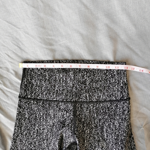 Lululemon Leggings - Picture 5 of 7